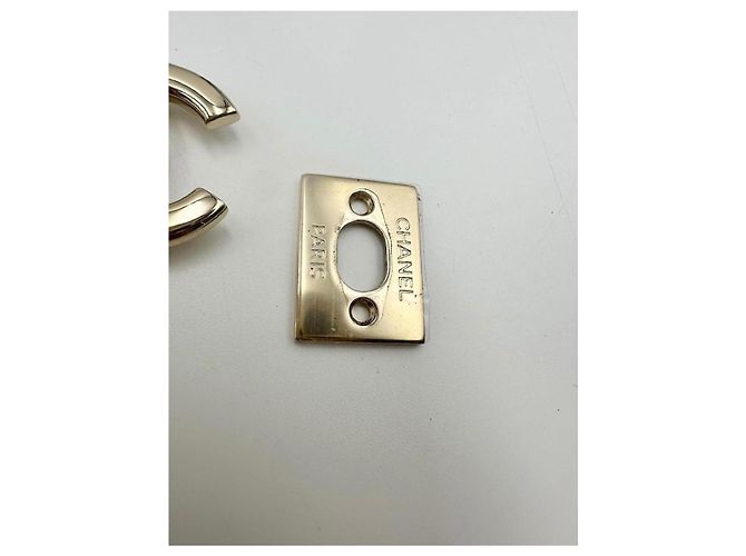 CHANEL fibbia CC turnlock oro D'oro - vista 3