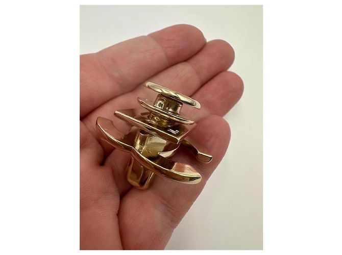 CHANEL fibbia CC turnlock oro D'oro - vista 8
