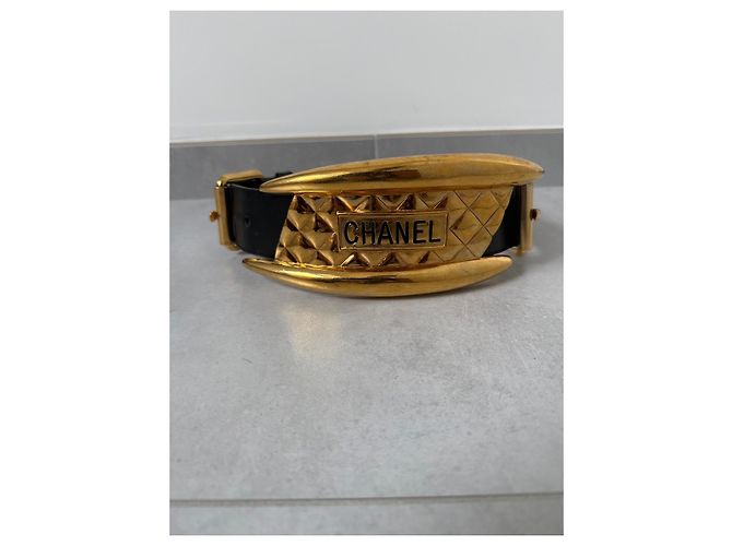 Chanel Boxing Plate Gürtel Schwarz Leder Gold Gold hardware - Ansicht 2