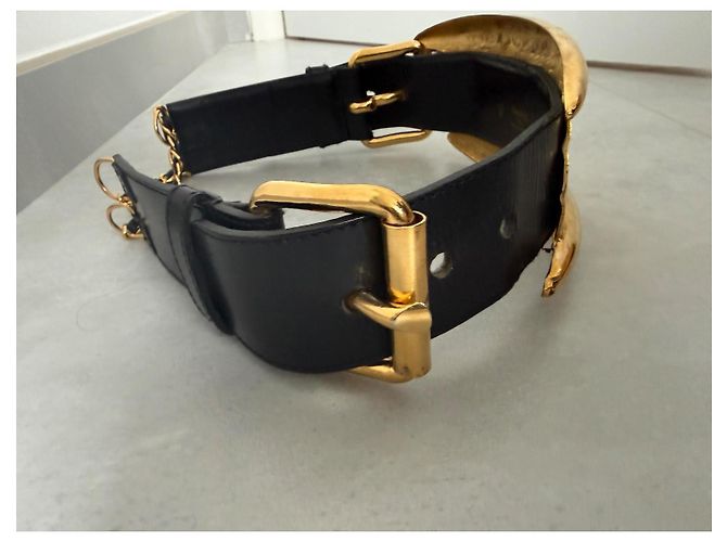 Chanel Boxing Plate Gürtel Schwarz Leder Gold Gold hardware - Ansicht 4