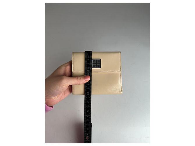 Vintage Givenchy Patent Leather Wallet Beige - view 6