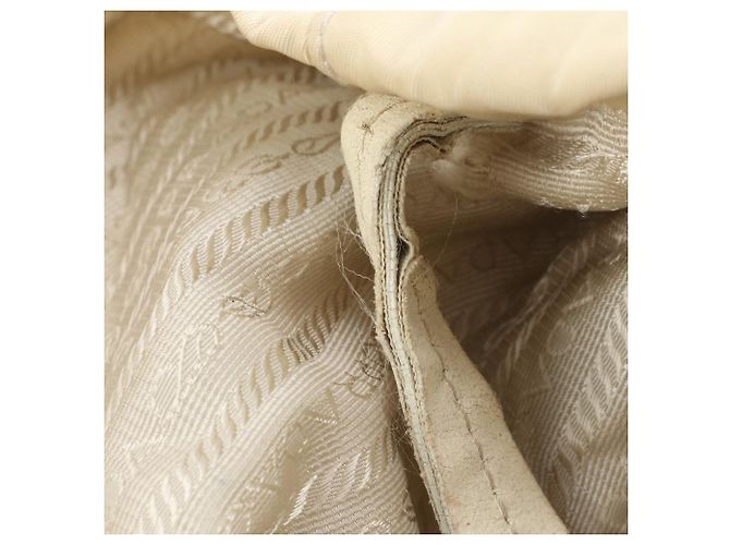 Borsa a spalla in nylon beige crema e pelle di vitello Prada - vista 9