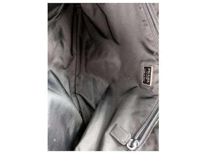 Borsa a spalla in pelle di vitello nera con logo in nylon Prada Nero - vista 5