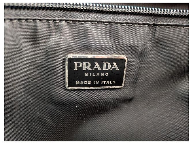 Borsa a spalla in pelle di vitello nera con logo in nylon Prada Nero - vista 6