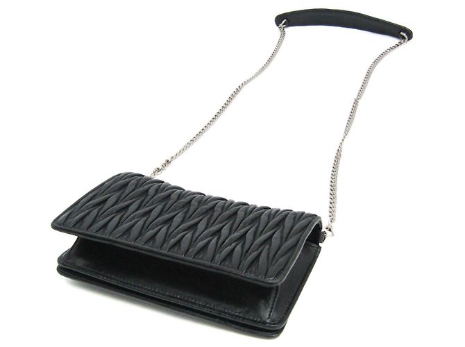 Borsa a Spalla Miu Miu Matelassé con Catena Nero - vista 3