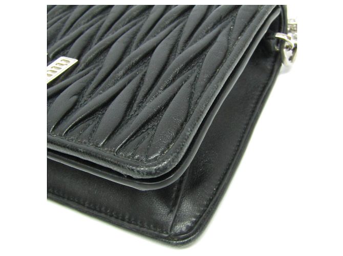 Borsa a Spalla Miu Miu Matelassé con Catena Nero - vista 6