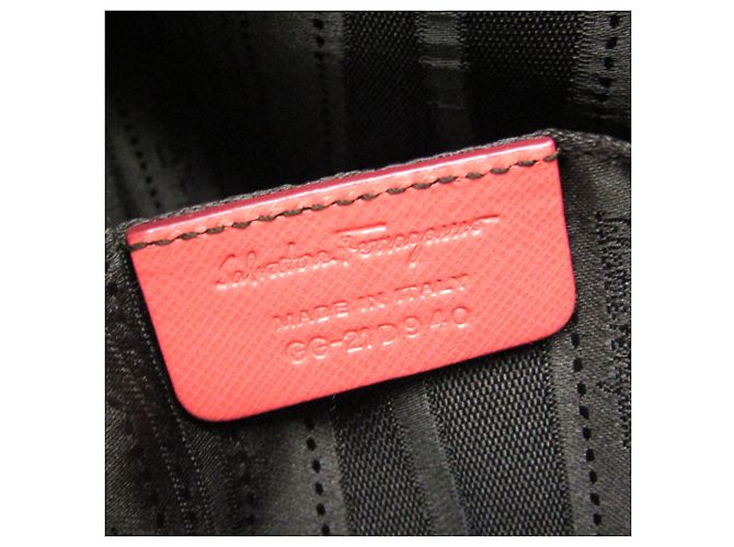 Borsa Salvatore Ferragamo Gancini GG-21 D940 in rosa salmone - vista 15