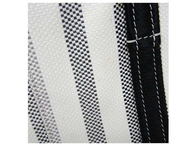 Borsa BARBES SMALL di Balenciaga Nero Bianco - vista 6