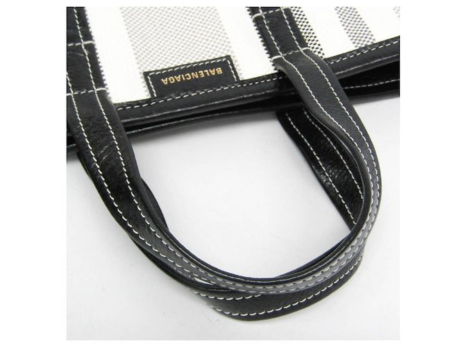 Borsa BARBES SMALL di Balenciaga Nero Bianco - vista 8