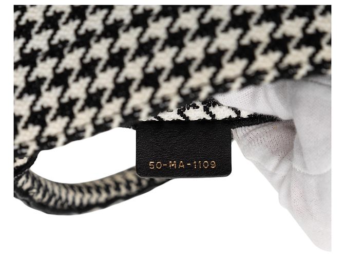 Book Tote Borsa Tote Dior Nera Media in Tela Houndstooth Ricamata Nero - vista 6