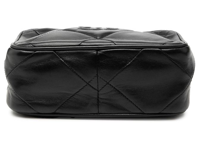 Camera Borsa a tracolla in pelle di agnello trapuntata nera CC di Chanel con frange Nero - vista 3