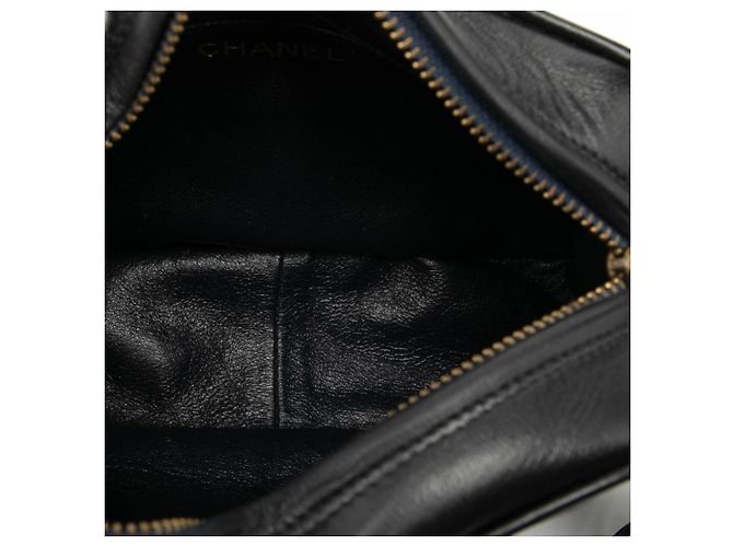 Camera Borsa a tracolla in pelle di agnello trapuntata nera CC di Chanel con frange Nero - vista 4