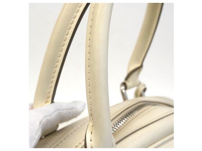 Borsa a mano Bowling Montaigne PM in Epi Louis Vuitton Bianco sporco - vista 10