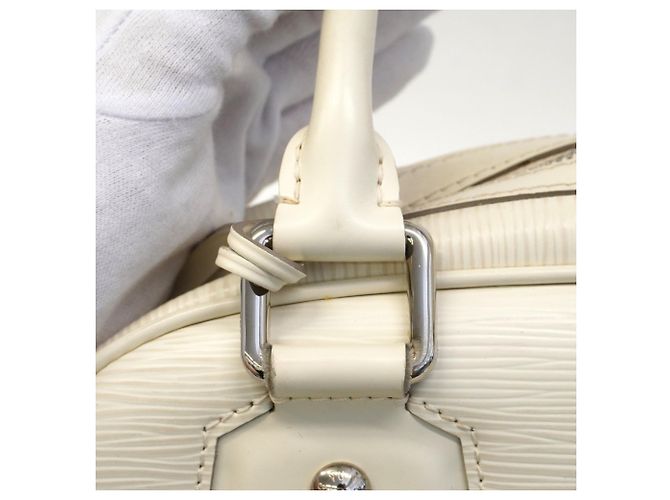 Borsa a mano Bowling Montaigne PM in Epi Louis Vuitton Bianco sporco - vista 9