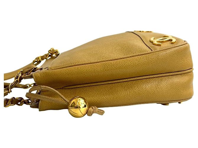 Chanel Beiger Triple Coco Caviar Leder Kettentasche - Ansicht 5