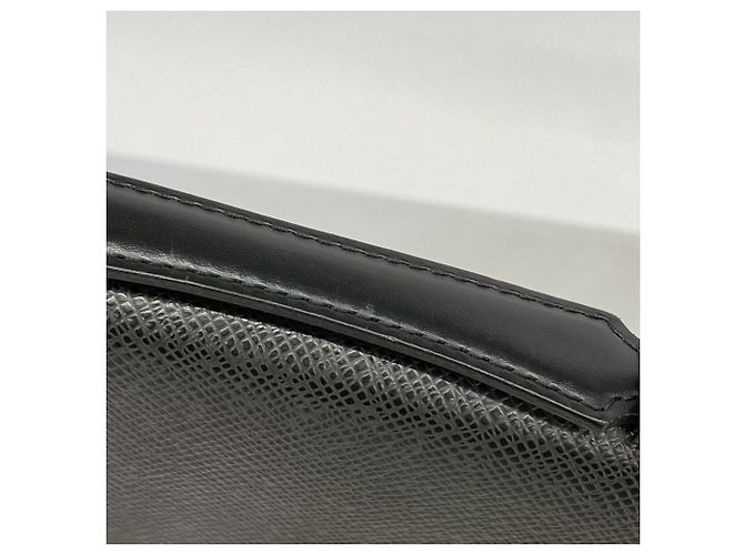 Louis Vuitton Taiga Organizer Long Wallet Grey - view 9