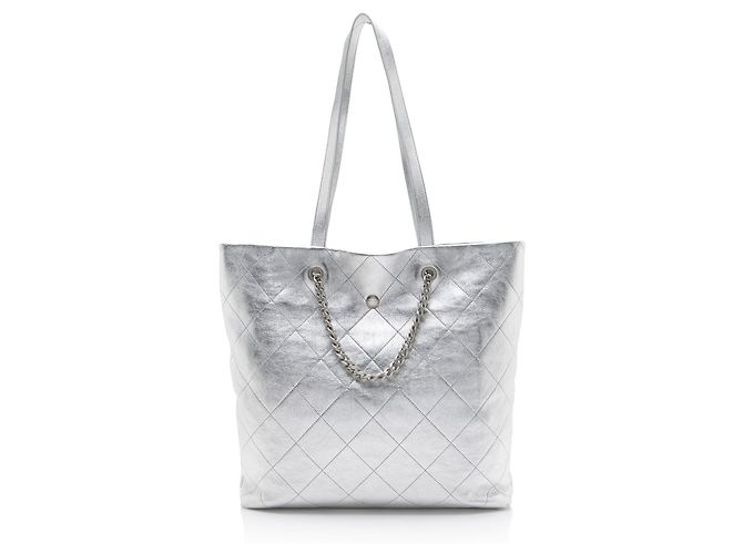 Gabrielle Große Einkaufstasche Club Monaco aus metallischem Lammleder von Chanel Silber - Ansicht 3