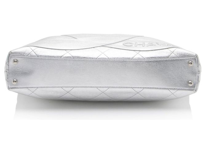 Gabrielle Große Einkaufstasche Club Monaco aus metallischem Lammleder von Chanel Silber - Ansicht 4