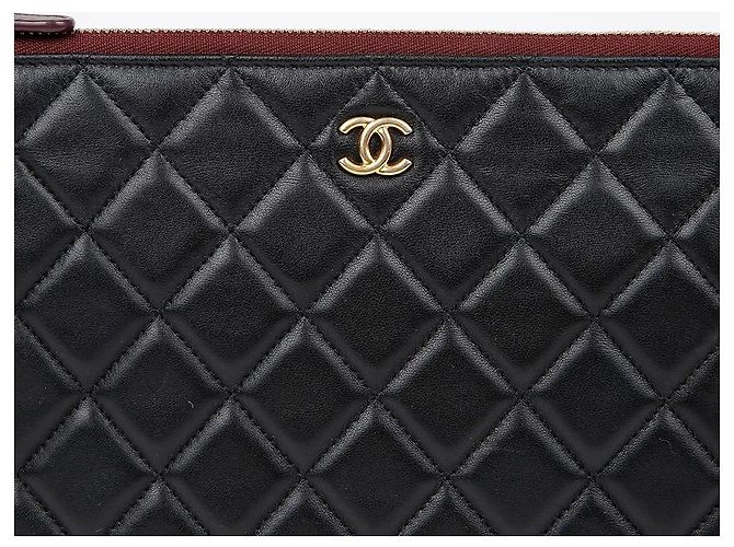 Chanel Clutch Clásico Nuevo Mediano Negro - vista 3