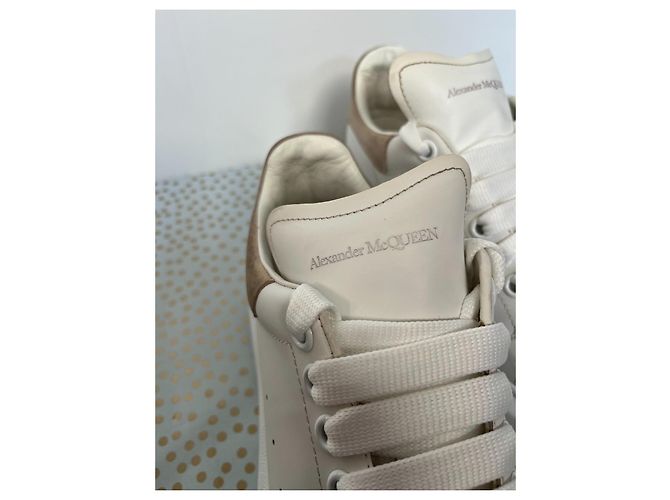 Sneakers Alexander McQueen Oversized in pelle bianca Bianco - vista 4