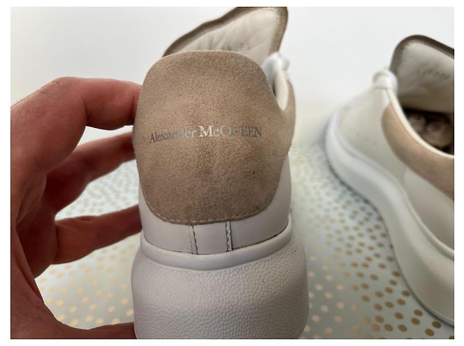 Sneakers Alexander McQueen Oversized in pelle bianca Bianco - vista 8