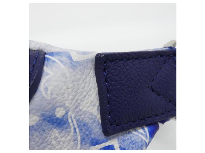 Bum bag Discovery PM in tela Monogram Louis Vuitton Blu - vista 5