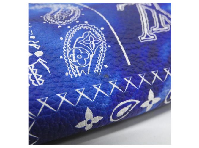 Bum bag Discovery PM in tela Monogram Louis Vuitton Blu - vista 6