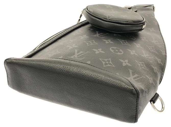 Borsa a tracolla Duo Llama Taiga di Louis Vuitton Nero - vista 3