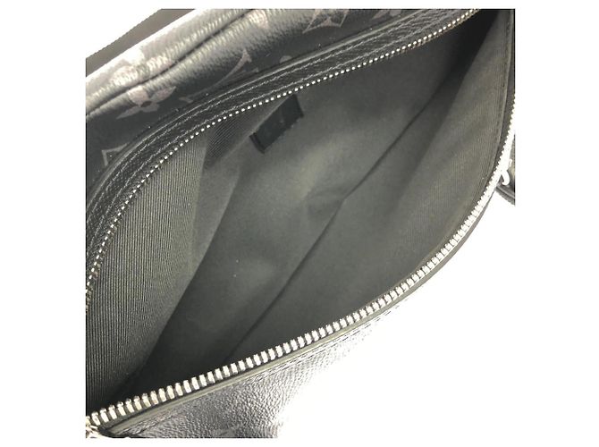 Borsa a tracolla Duo Llama Taiga di Louis Vuitton Nero - vista 6