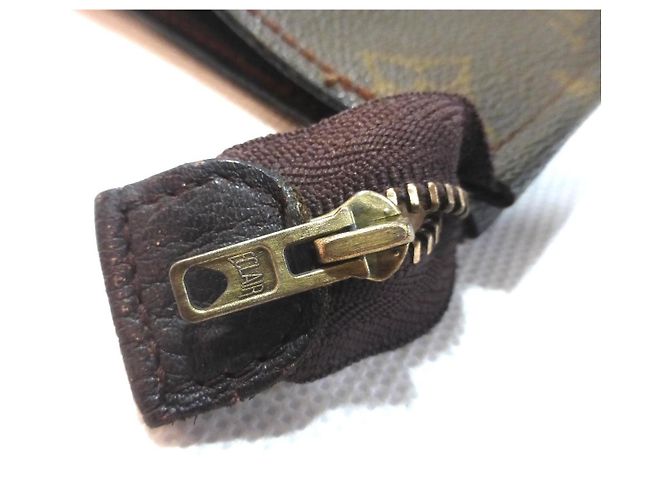 Louis Vuitton Pochette 26 Monogram Marrone - vista 19