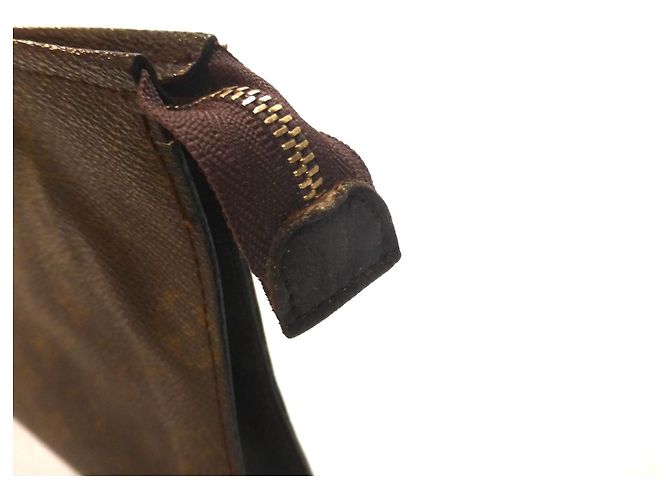 Louis Vuitton Pochette 26 Monogram Marrone - vista 3