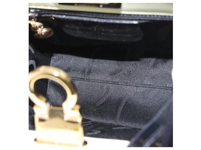 Salvatore Ferragamo Gancini in pelle lucida Nero - vista 5