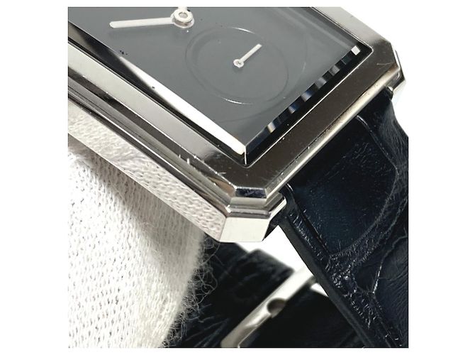 Chanel H5319 Boyfriend Logo Uhr - Ansicht 12