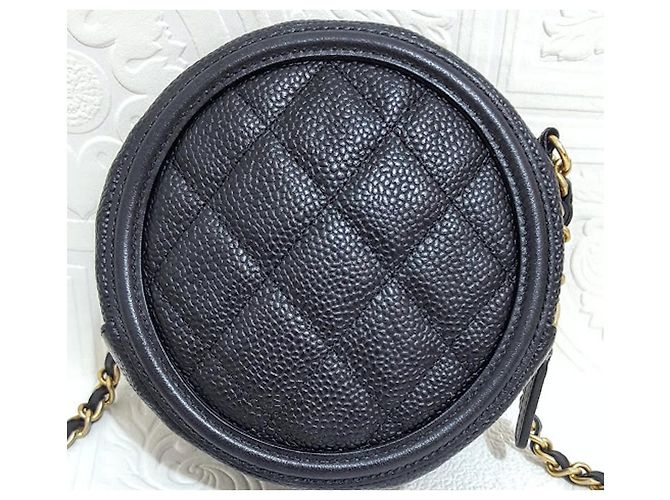 Wallet On Chain Chanel Clutch Rotondo in Filigrana con Catena Nero - vista 3