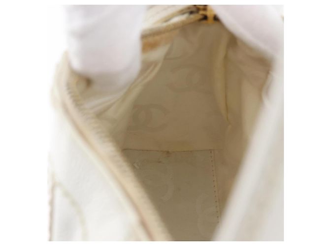 Borsa a Spalla CHANEL COCO Mark in Pelle Caviar Bianco Oro CC Auth 168141SAV D'oro - vista 23
