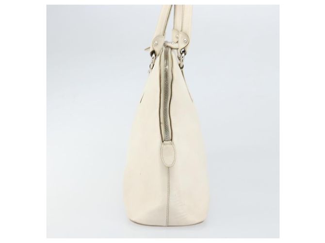Borsa a mano in pelle bianca e argento Salvatore Ferragamo Auth bs33235 Bianco - vista 5