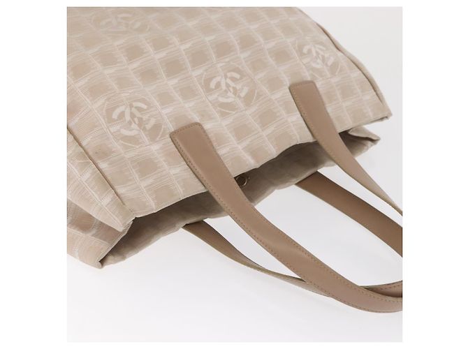CHANEL Nuova Borsa Tote da Viaggio Nylon Beige Oro CC Auth BA10414 D'oro - vista 7