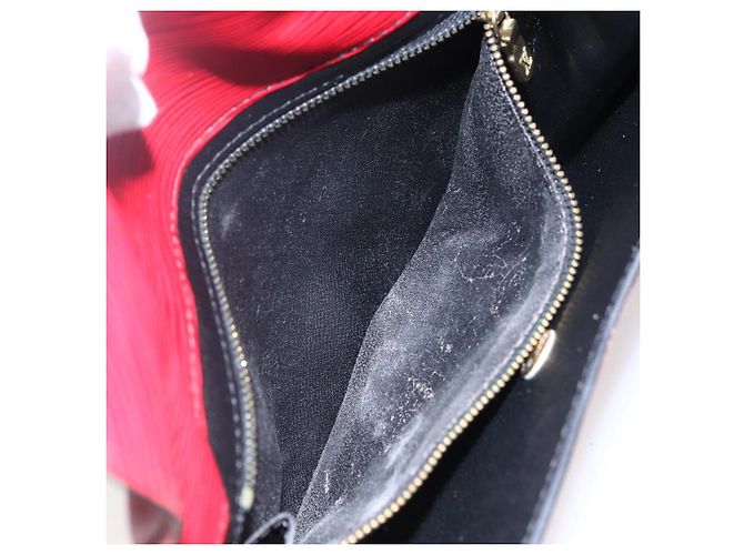 LOUIS VUITTON Clutch Montaigne 23 Epi Rosso M52667 LV Auth 169852 - vista 11