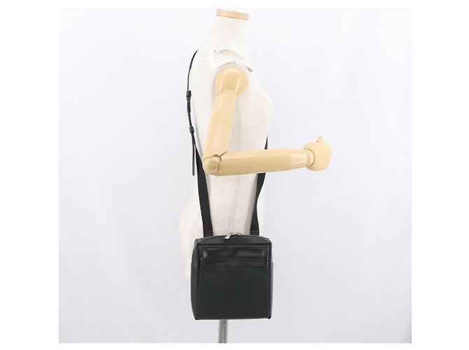LOUIS VUITTON Borsa a Spalla Taiga Sayan Épicea M30908 LV Auth bs33263 - vista 22