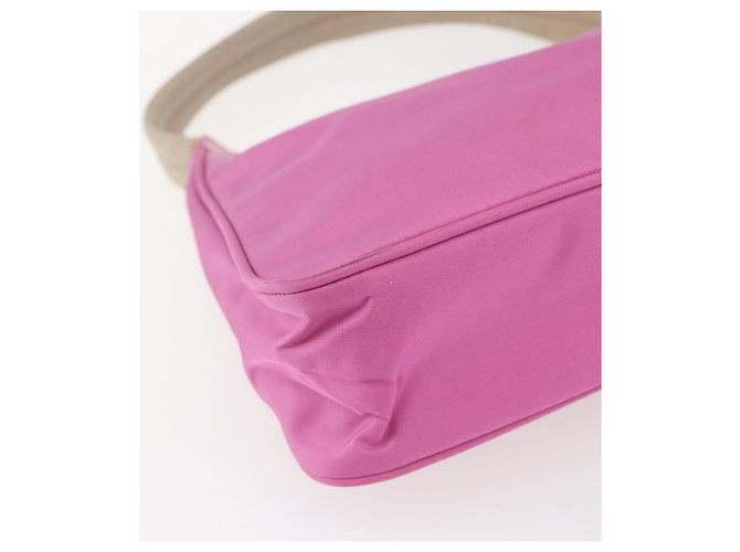 Pochette in nylon PRADA rosa Auth 170906 - vista 11