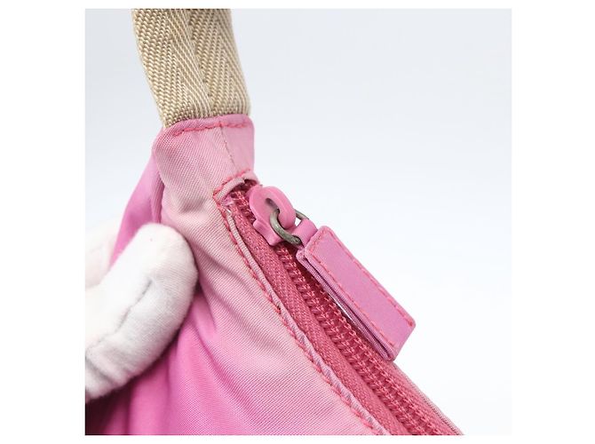 Pochette in nylon PRADA rosa Auth 170906 - vista 15