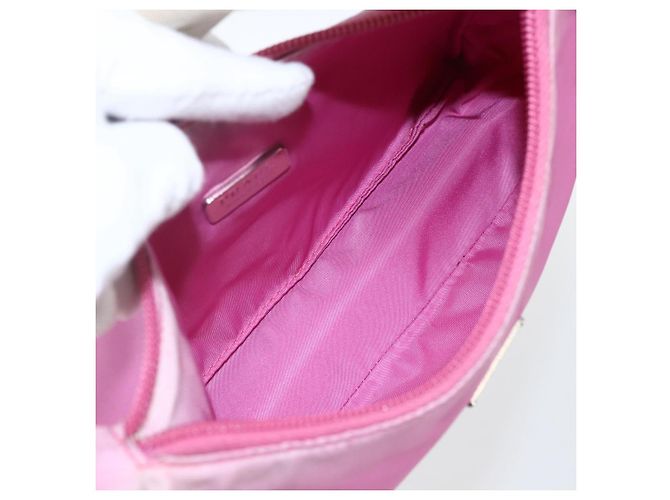 Pochette in nylon PRADA rosa Auth 170906 - vista 17