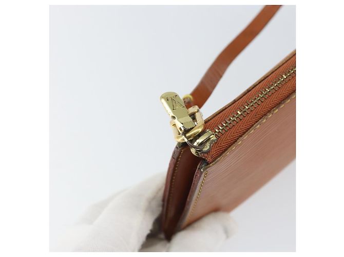 LOUIS VUITTON Epi Pochette Accesorios Pouch Zipangu Oro M52948 LV Auth 171803 - vista 11
