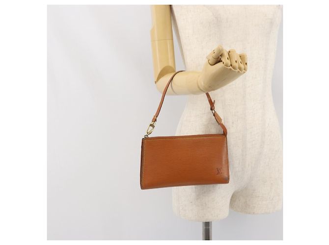 LOUIS VUITTON Epi Pochette Accesorios Pouch Zipangu Oro M52948 LV Auth 171803 - vista 19