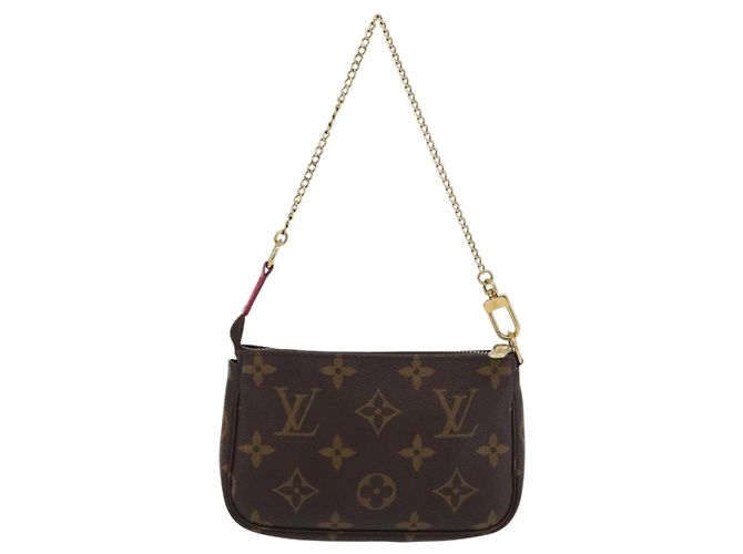 LOUIS VUITTON Monogram Vivienne Mini Pochette Accessori M69752 Auth 168215SAM Monogramma - vista 2