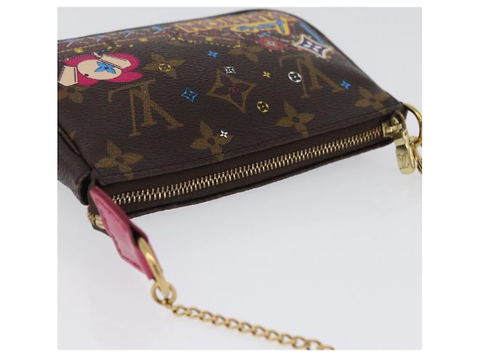 LOUIS VUITTON Monogram Vivienne Mini Pochette Accessori M69752 Auth 168215SAM Monogramma - vista 6
