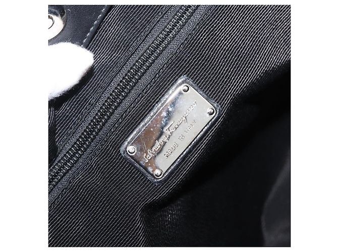 Borsa Tote Vala in Nylon Nero Argento Auth BA10741 di Salvatore Ferragamo - vista 16