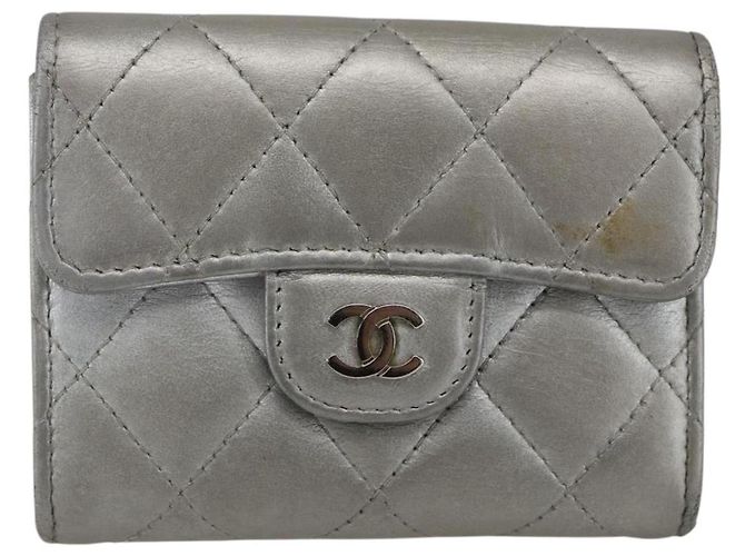 CHANEL Matelasse Card Case Leather Silver CC Auth 171336 Silvery - view 2