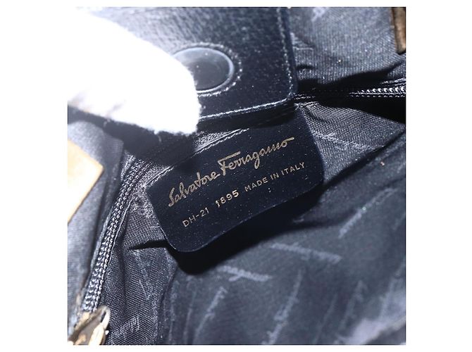 Borsa Tote Salvatore Ferragamo in tela nera e oro Auth bs33228 Nero D'oro - vista 14