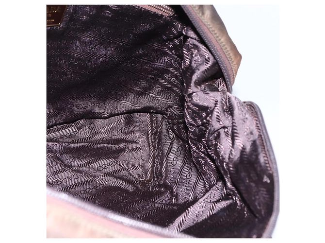 Borsa a Spalla PRADA in Nylon Marrone Oro Auth bs33239 D'oro - vista 17